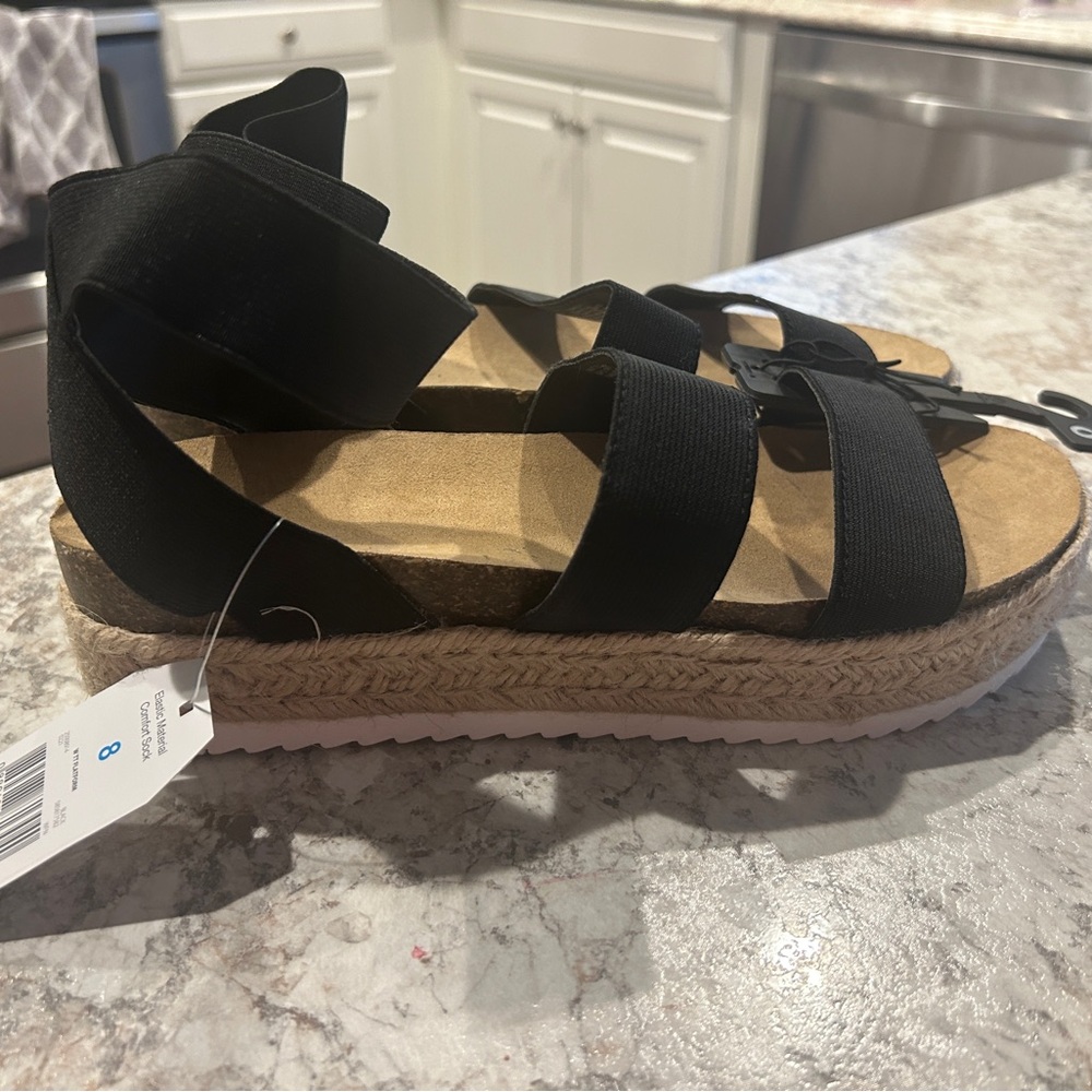 Women’s Time & Tru Elastic Sandals NWT Size 8
